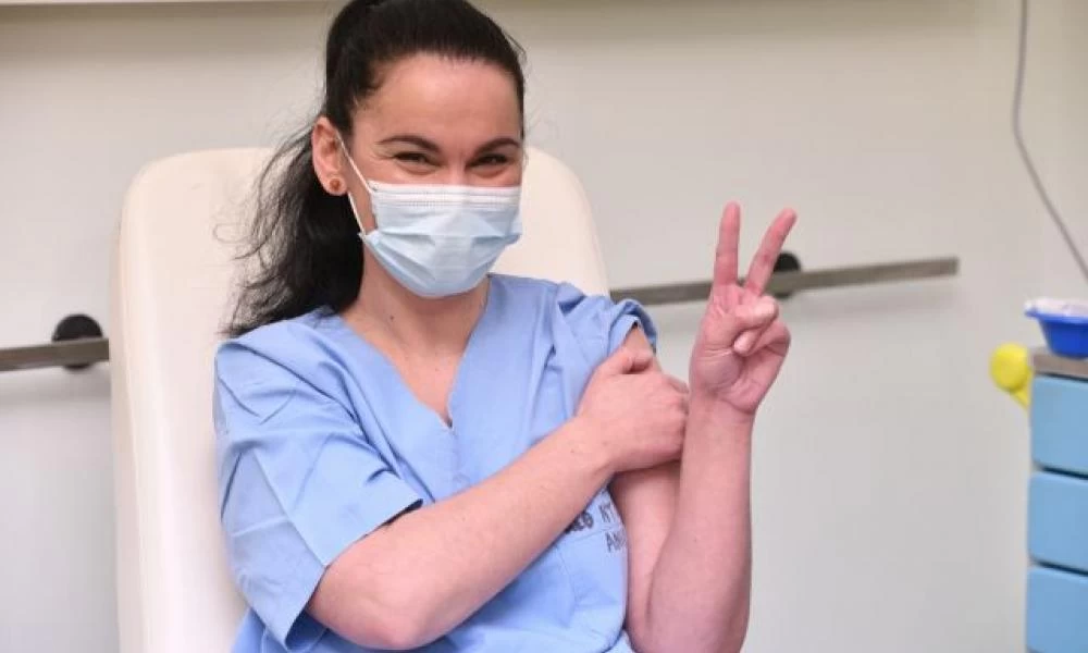 Ένωση Ασθενών Ελλάδος: “Να γίνει υποχρεωτικός ο εμβολιασμός των υγειονομικών”